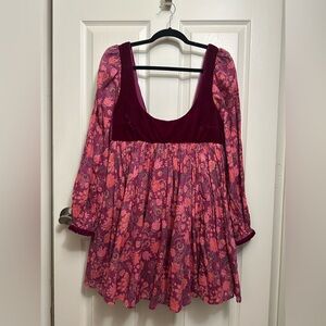 Free People Plum Floral Velvet Babydoll Dress – Size Medium – NWT